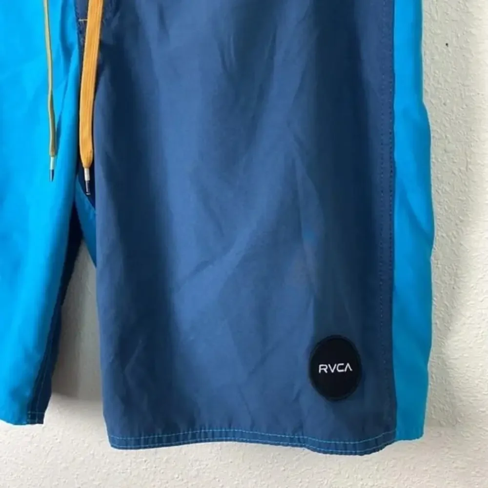 RVCA | Men's Classic Non-Stretch Swim Trunk Shorts 34